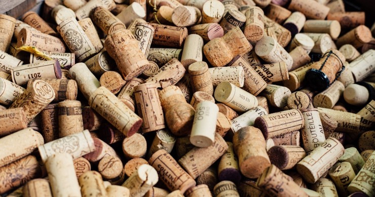 vasi con tappi di sughero