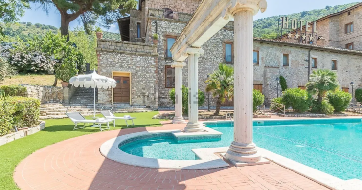 hotel in vendita
