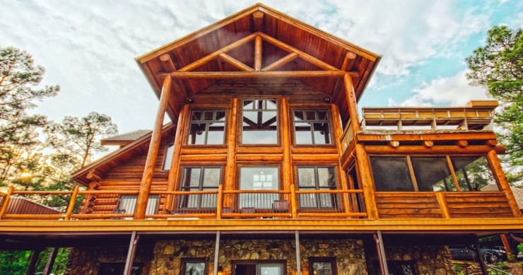 casa in legno a due piani