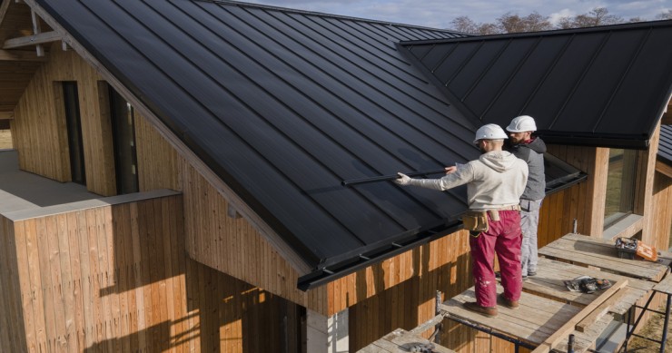 Alzare il tetto di una casa: quanto costa e cosa c'è da sapere 