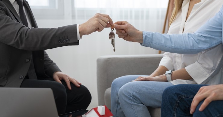 Consegna delle chiavi di casa