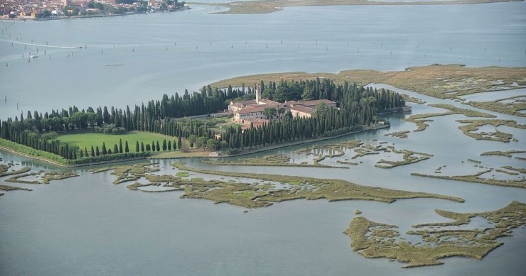 isola san francesco del deserto