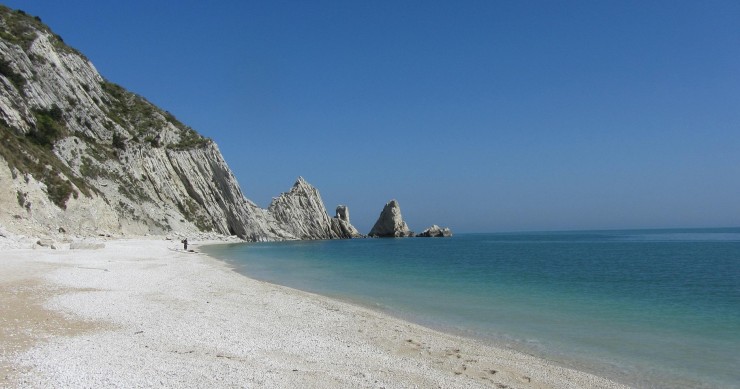 spiaggia delle due sorelle 