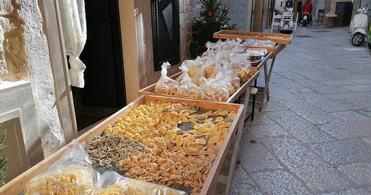 strada delle orecchiette bari