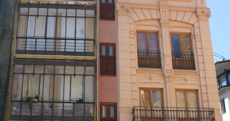 la estrecha valencia