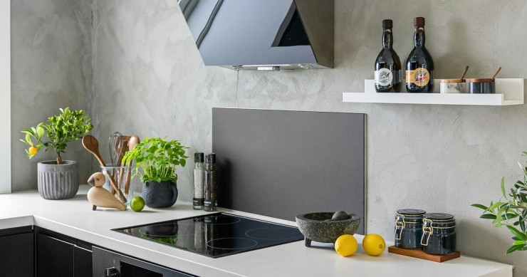 cucina a induzione con cappa