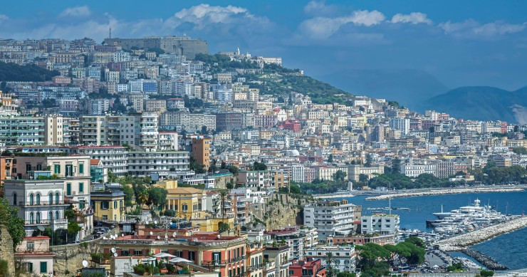 zona a traffico limitato napoli