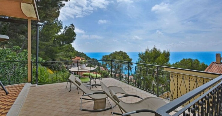 villa a schiera a Pinamare, Andora