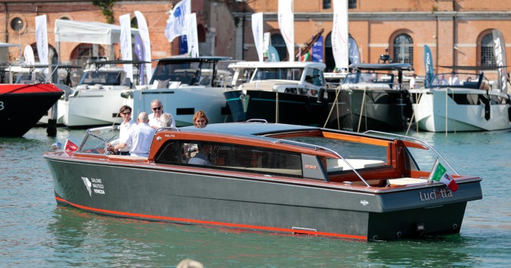 taxi elettrico venezia