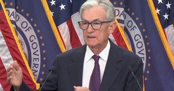 ##Fed taglia tassi di 0,25 punti e lascia presagire altre riduzioni