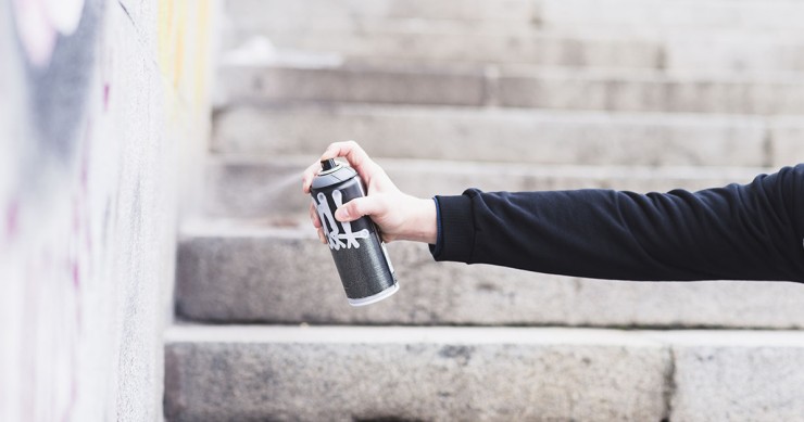Atti vandalici in condominio