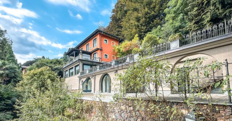 villa in vendita