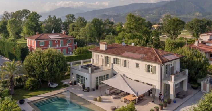 Luxury villa for sale in Forte dei Marmi