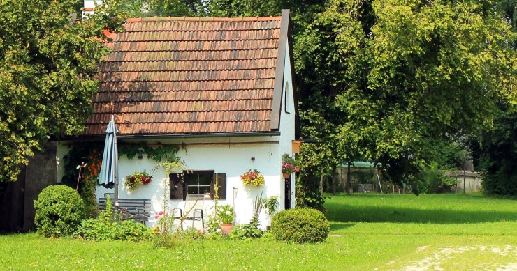 costruire dependance in giardino permessi