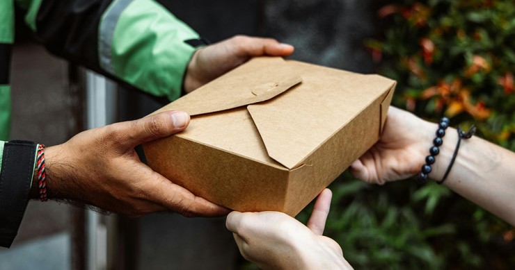 Pacco rubato in condominio