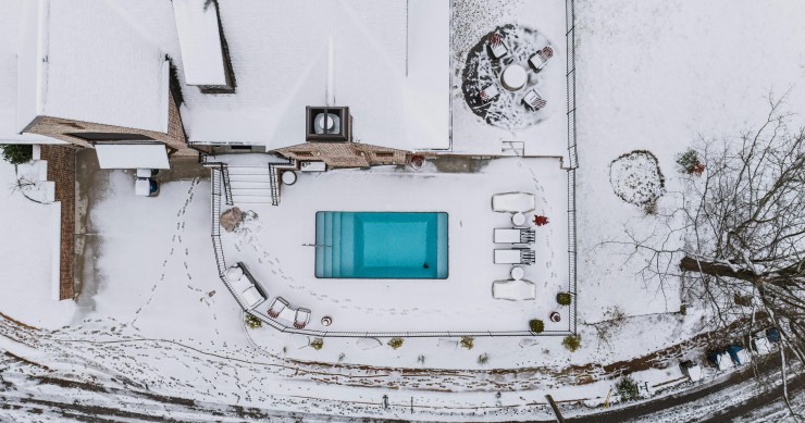 come chiudere la piscina in inverno