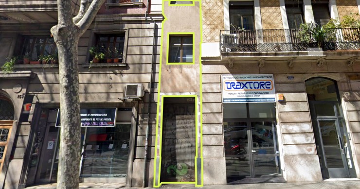 Los edificios más estrechos (y más curiosos) de Barcelona: dónde están y cómo se viven