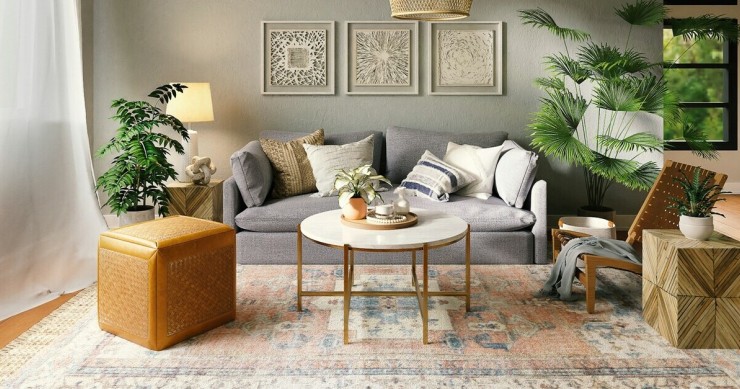 Le nuance del tappeto e del divano