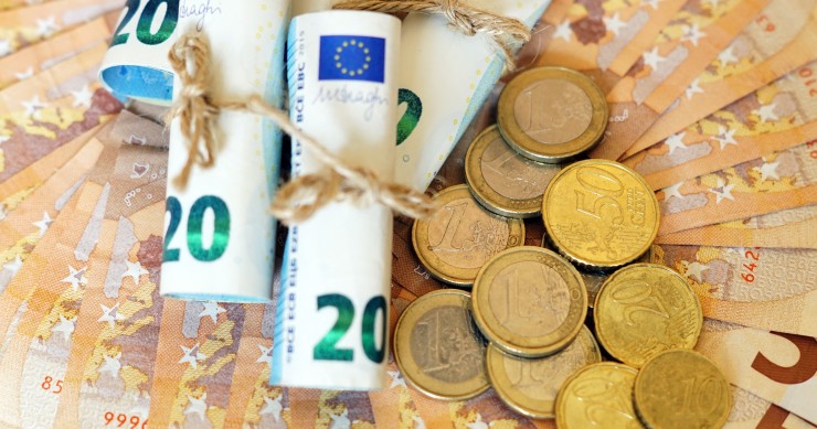 banconote e monete euro