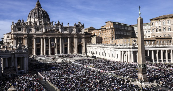 quante persone puo contenere piazza san pietro