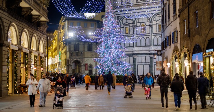 Best Christmas lights Italy 2025