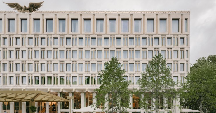 El antiguo edificio de la embajada de Estados Unidos en Mayfair se ha rehabilitado y convertido en un hotel de lujo.