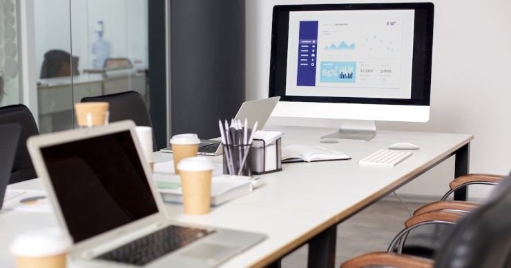 Laboratorio informatico modernamente attrezzato