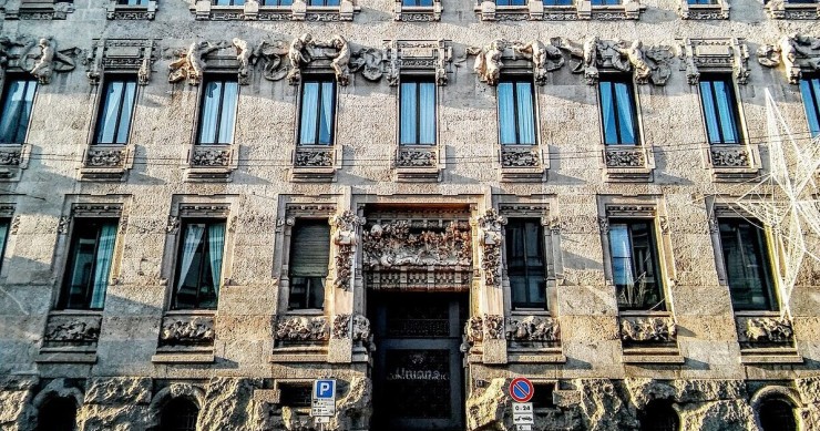 La facciata di Palazzo Castiglione