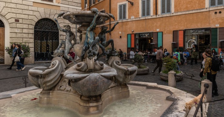 fontana delle Tartarughe 