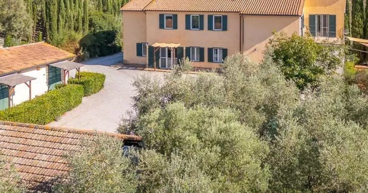 Home in Manciano, Grosseto - 4,500,000 euros