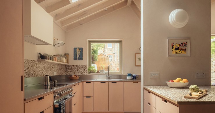 Twin Pitches si trova nel quartiere londinese di Ealing