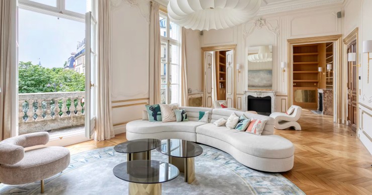 Apartamento de lujo a la venta frente al Palacio del Elíseo (París, Francia)