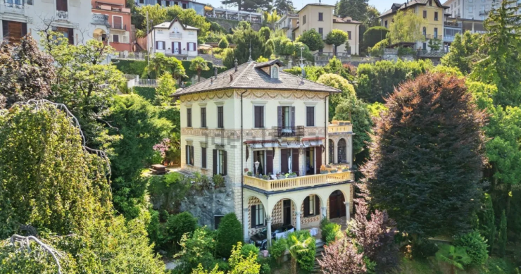 villa con giardino