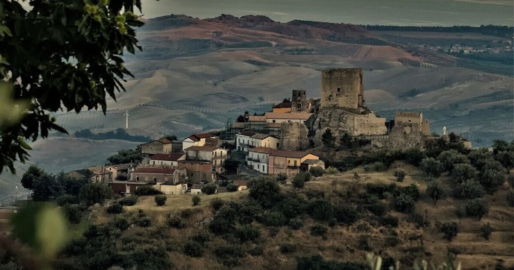 Vista di Belcastro, il Borgo delle Fiabe