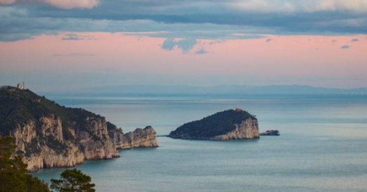 Alassio, borgo degli innamorati: la sabbia più soffice di Liguria