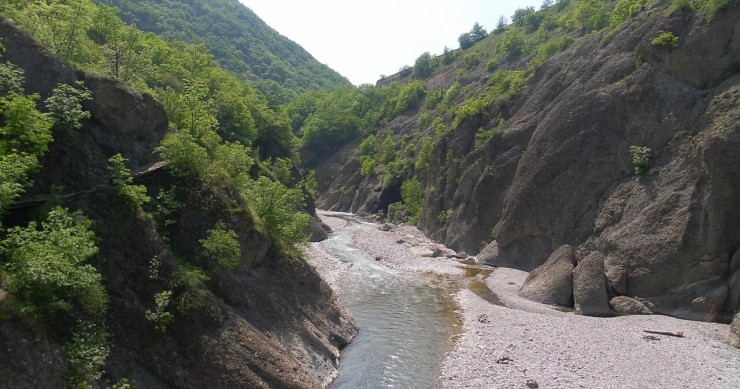 strette di pertuso