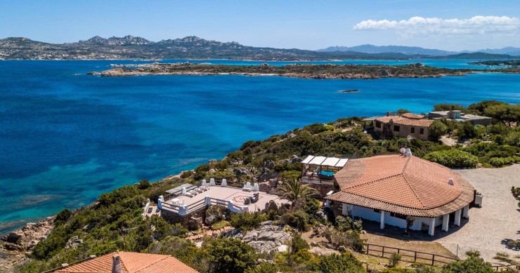Villa Azzurra for Sale in La Maddalena