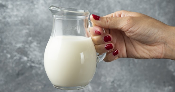  smacchiare con il latte