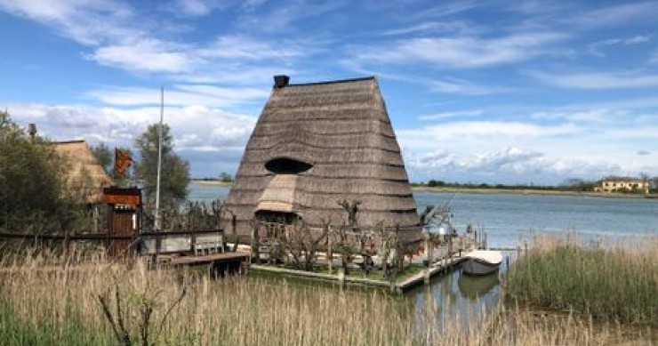 Veneto selvaggio: laguna di Caorle tra canneti e casoni
