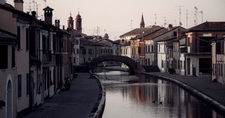 Comacchio, il borgo lagunare che in autunno vale il viaggio