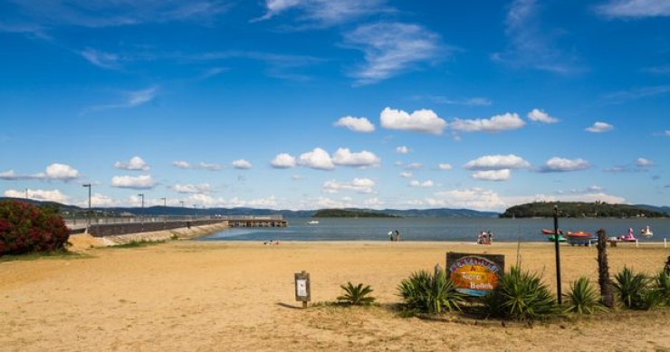 Trasimeno sorprende: rocche, isole e Perugino in un weekend