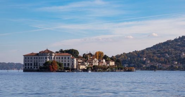 Stresa, il borgo-lago che sembra una fiaba: isole e ville iconiche