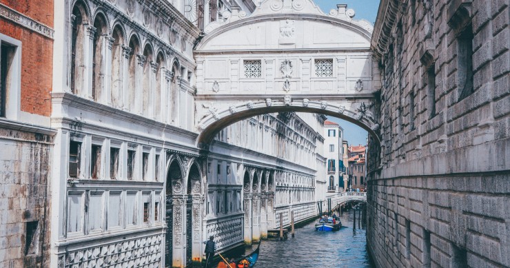 ponte dei sospiri perche si chiama cosi