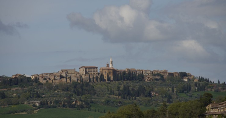 Pienza, la città ideale del Rinascimento tra vicoli del Bacio e colline da Oscar