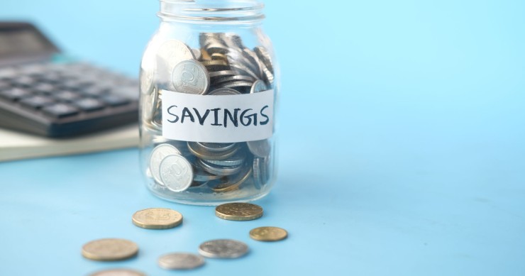 Metodo dei 6 barattoli: come mettere da parte 5.000 euro l’anno
