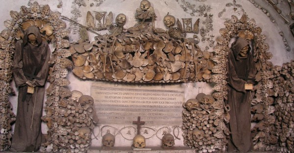 L’ossario barocco della Cripta dei Cappuccini a Roma