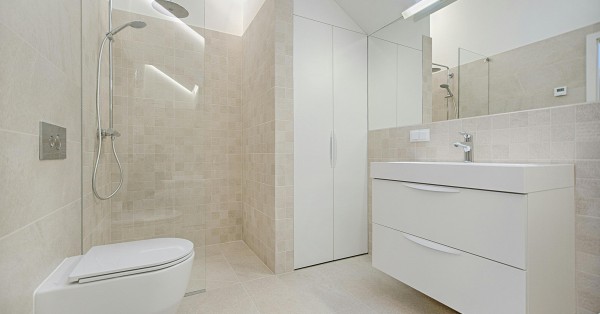 I consigli per progettare un bagno funzionale ed elegante per la terza età