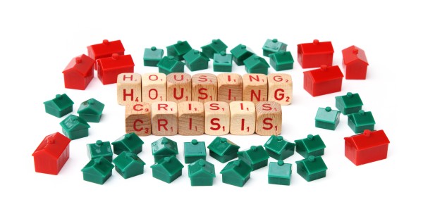 Emergenza abitativa e giovani, in Italia il 79% degli under 30 vive con i genitori