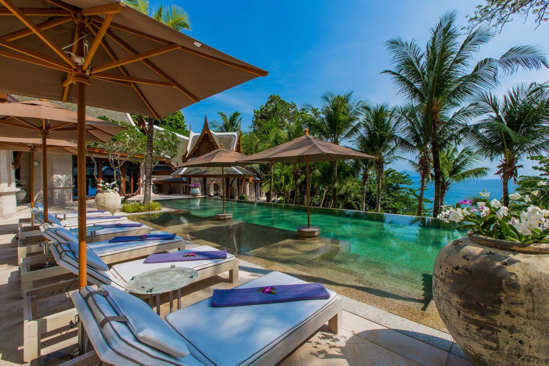 Piscina con vista / Concierge Auctions