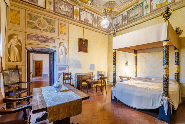 i soggiornarono ben tre Papi: Leone X e Clemente VII e Paolo III Farnese / Lionard Luxury real estate